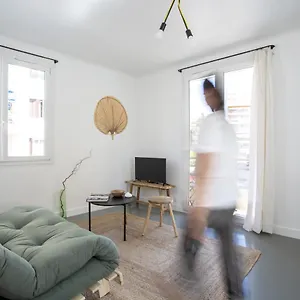  Appartement Centre D'antibes - 2 Chambres Avec Parking